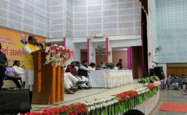 दुमका में बोले सीएम रघुवर, झारखंड को बनायें झामुमो मुक्त