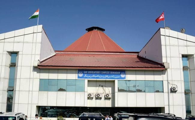 कश्मीर विधानसभा से जीएसटी पास, मगर धारा 370 पर फैसला अटल