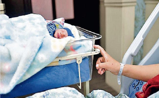 बेटे की चाह में वेस्ट बैंक जा रहीं इस्राइली महिलाएं