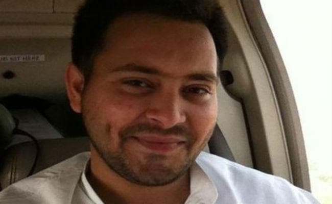 तेजस्वी ने गुड मार्निंग के साथ किया डिनर, तो बोले लोग- अब रात में नाश्ता करना मत भूलना