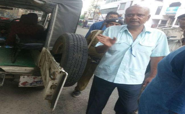 सृजन घोटाला : दो बैंक मैनेजर व पूर्व डीसीओ हिरासत में लिये गये