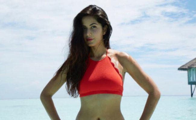 OMG! कैटरीना कैफ को कुछ यूं मांगना पड़ रहा है इस फिल्‍म में रोल, देखें तसवीर