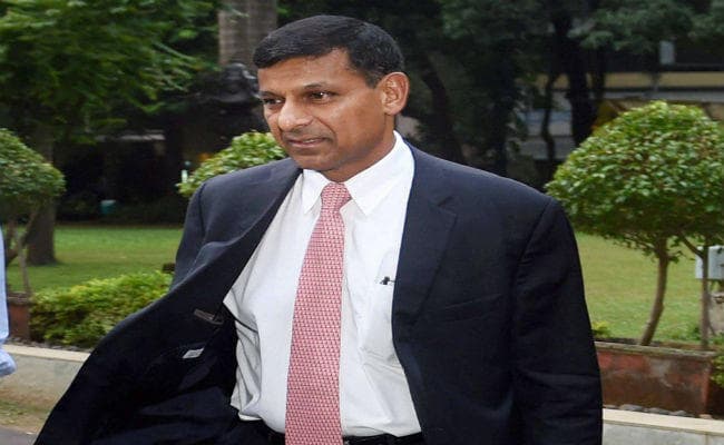 किताब की लांचिग में आये राजन ने दिया धुआंधार इंटरव्यू, सरकार की नीतियों पर उठाये कई सवाल