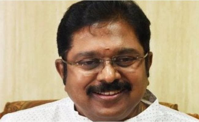 अन्नाद्रमुक के 18 बागी विधायकों को विधानसभा अध्यक्ष ने ठहराया अयोग्य, अदालत में देंगे चुनौती