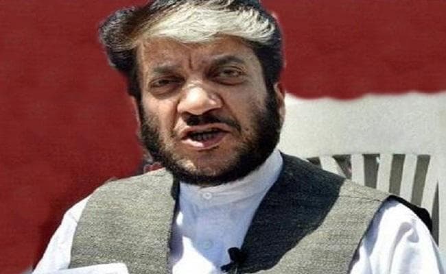 Terror फंडिंग पर ईडी का दावा : Terroristan के पैसे से कश्मीर में गोला बरसाता था शब्बीर शाह