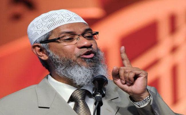 इकबाल कासकर का बड़ा खुलासाः जाकिर नाइक को हवाला के जरिये पैसा भेजता था दाऊद