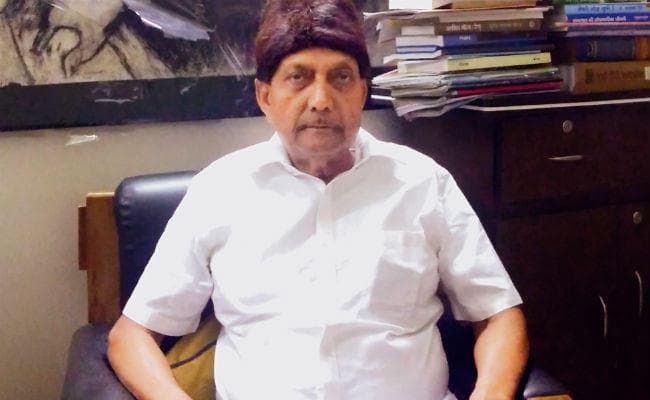 मेरी कहानी की बधाई देने दिनकर के घर चले गये थे रेणु