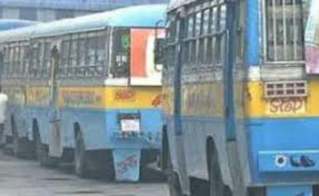 आज से तीन दिन 7 घंटे ही चलेंगी निजी बसें, एक नवंबर को वस्त्रहीन होकर महाजुलूस निकालेंगे बस मालिक