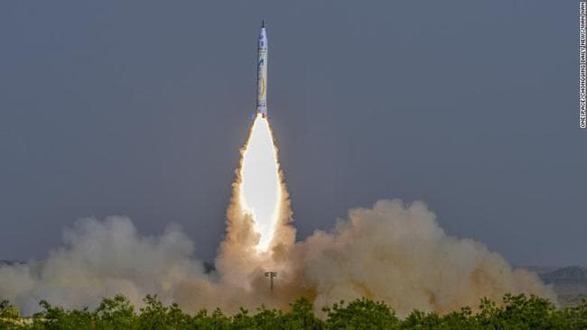 चीन ने मारी बाजी, जमीन पर ‘सीधे'' उतरने वाले रॉकेट का किया सफल परीक्षण