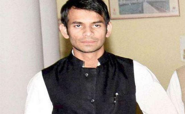 रांची से पटना लौट रहे तेज प्रताप पड़े बीमार, बोधगया में हुआ इलाज