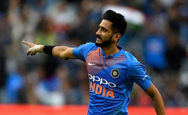 INDvsAUS: पहले ऑस्ट्रेलिया दौरे पर रोज कुछ सीख रहे हैं खलील