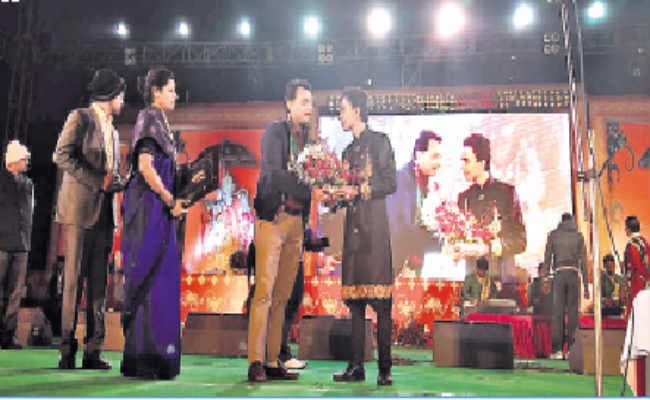 श्री बंशीधर महोत्सव का समापन, स्थानीय व बॉलीवुड कलाकारों  ने लोगों को झुमाया