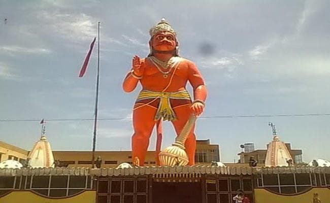 भीम आर्मी के एेलान के बाद शुक्रताल के हनुमान धाम की कड़ी कर दी गयी सुरक्षा व्यवस्था