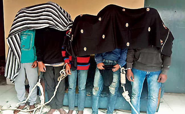 रांची/ नामकुम : पिकनिक मनाकर खूंटी से लौट रही दो छात्राएं अगवा, एक से गैंगरेप, पांच आरोपी गिरफ्तार