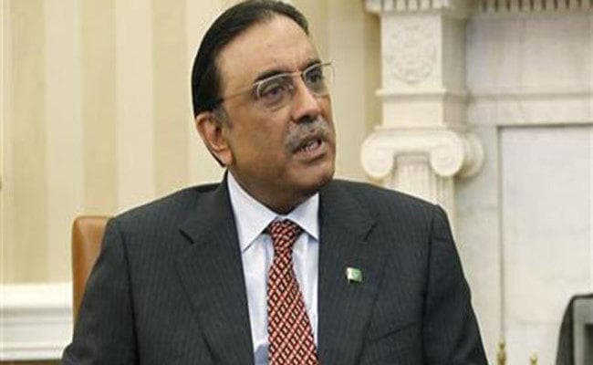 पूर्व राष्ट्रपति आसिफ अली जरदारी को अयोग्य ठहराये जाने को लेकर मामला दर्ज करायेगी इमरान सरकार