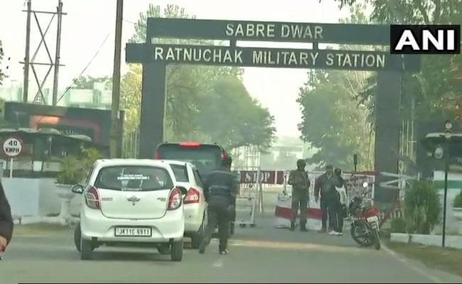 J&K : जम्मू में संदिग्ध आतंकवादियों और जवानों के बीच मुठभेड़, तलाशी अभियान चलाया