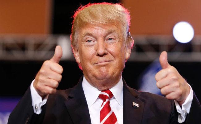 डोनाल्ड ट्रंप ने साइन किये फंडिंग बिल, अमेरिका में शटडाउन खत्म, कोलकाता का अमेरिकन सेंटर भी खुला