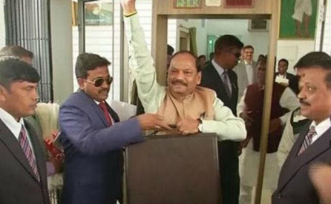 झारखंड बजट : रोजगार सृजन के लिए सीएम रघुवर की पोटली में नया क्या है ?