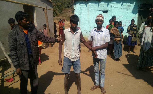 गुमला : आदिम जनजाति वृद्ध महिला से भांजे ने किया रेप, फिर पत्थर से कूचकर की हत्या