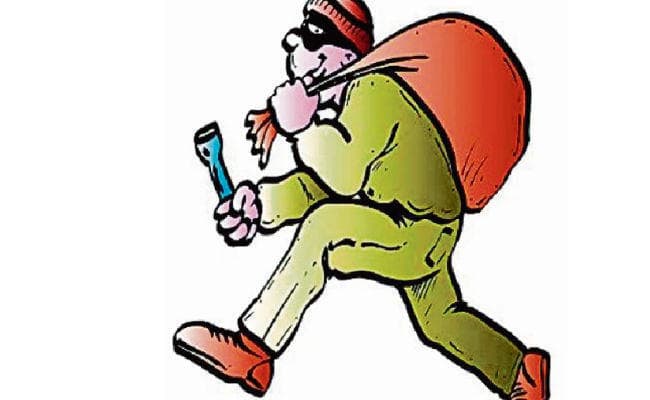 लुट गया बैंक : एक-तिहाई रकम का हुआ गबन