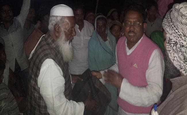 शादी के मंडप में बैठी दुल्हन रजिया कोलकाता के बाजार में बिकने वाली थी कि अचानक...