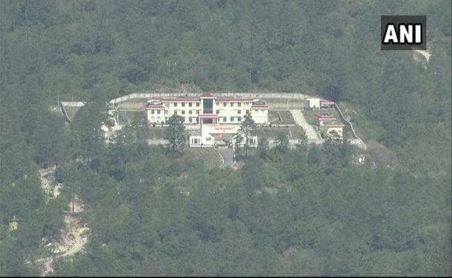 सीमा पर तनाव: अरुणाचल सीमा के पास दिखे चीन के कैंप, घर और टावर!