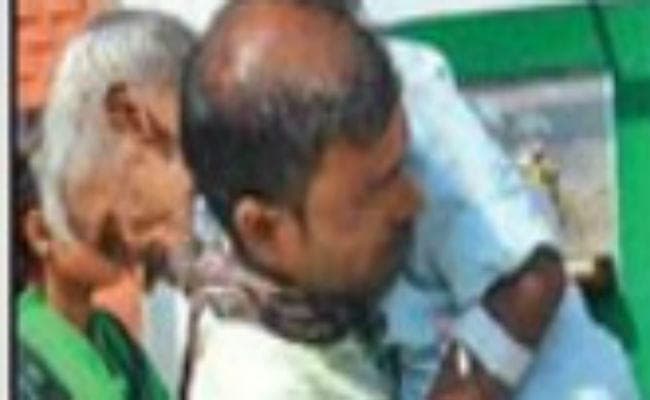 भारत बंद ने ले ली एक मरीज की जान, प्रदर्शन में फंसे पीड़ित ने कहा- मैं पिता को मरते हुए देख रहा था और....