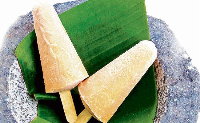 शीतल मिष्ठान कुल्फी का मजा