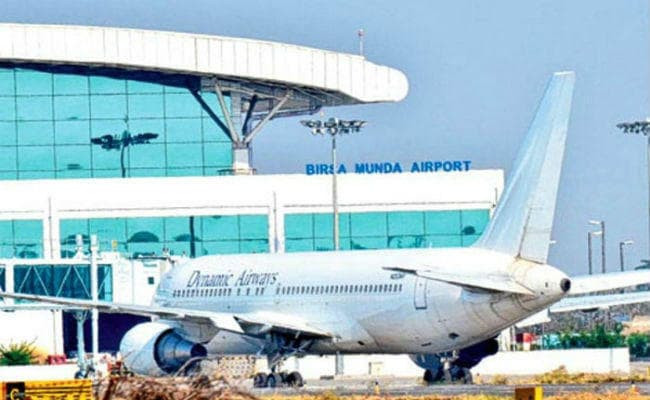रांची : बिरसा मुंडा एयरपोर्ट की टर्मिनल बिल्डिंग का किया जायेगा विस्तार, बढ़ेंगी यात्री सुविधाएं