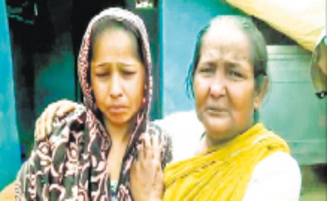 22 सालों बाद बेटी को मिली ममता की छांव, अपनी मां से मिली बेटी, दोनों की आंखों से बही आंसुओं की धारा