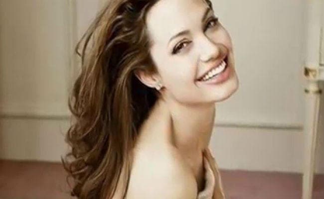 डिप्रेशन से बचने के लिए एंजेलिना जोली ने बच्चों को लिया था गोद