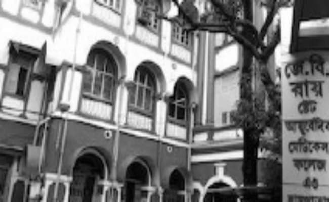 हाशिये पर सबसे पुराना आयुर्वेदिक कॉलेज, अब तक नहीं मिली स्टेट रेफरल सेंटर की पहचान