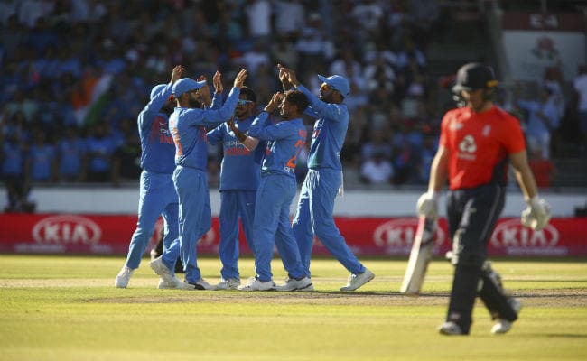 INDvsENG : कुलदीप की घातक गेंदबाजी और राहुल के आक्रामक शतक से हारा इंग्लैंड, 8 विकेट से जीता भारत