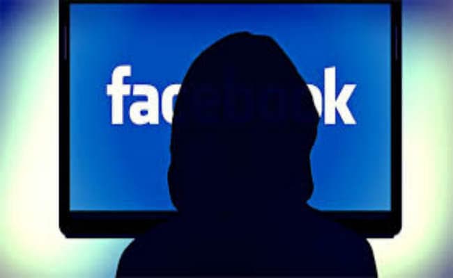 बेखबर थी वह कि बन गयी है कॉल गर्ल, फेसबुक पर फर्जी अकाउंट खोलकर युवती की तस्वीर का कर रहा था गलत इस्तेमाल