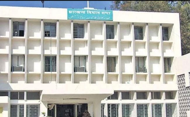 भूमि अधिग्रहण कानून पर विपक्ष के हंगामे के कारण झारखंड विस की कार्यवाही स्थगित