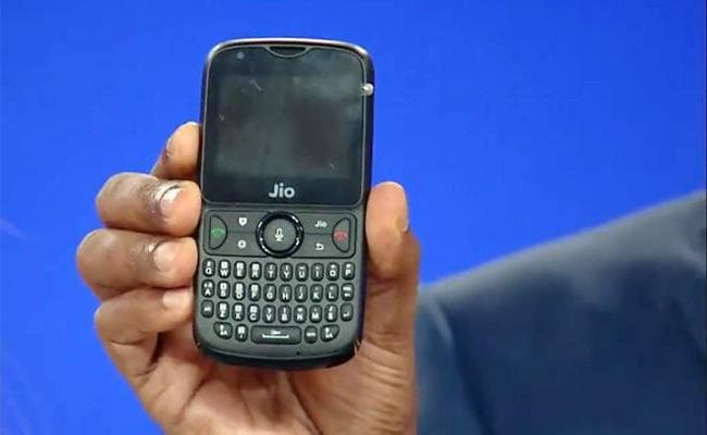 Jio Monsoon Hungama Offer :  आज से 501 रुपये में 4G फोन के साथ मिलेंगे इतने सारे फायदे