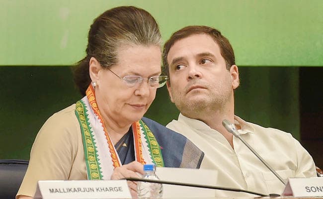 कांग्रेस ने 300 सीटें जीतने की बनायी रणनीति, चिदंबरम ने पेश किया चुनाव में जीत का फॉर्मूला