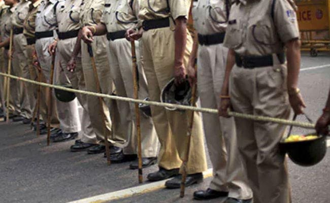 कटिहार : ….जब महिला पुलिस बलों ने लगाया गंभीर आरोप, कहा, हमें थानाध्यक्ष से है आबरू का खतरा