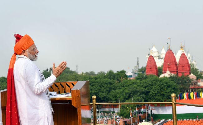 बोले पीएम मोदी- सेना जब संकल्प लेती है, तो सर्जिकल स्ट्राइक से दुश्मन के दांत खट्टे करके लौटती है