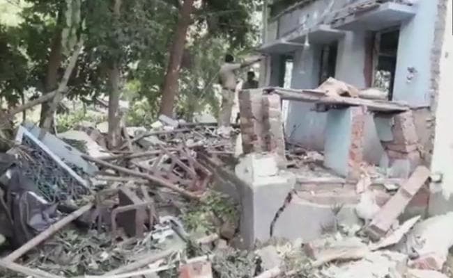 मेदिनीपुर : तृणमूल कांग्रेस के कार्यालय में विस्फोट से एक की मौत, दो घायल