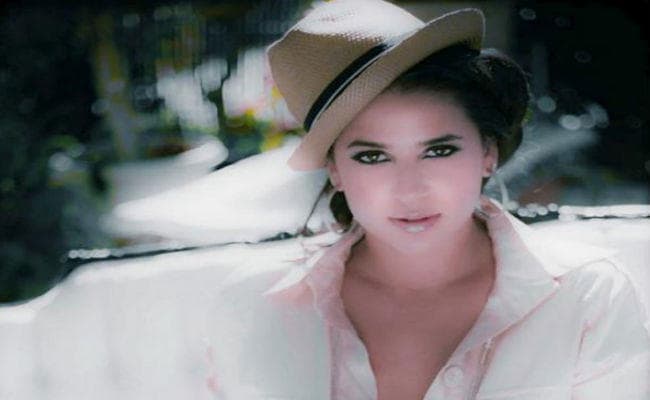 OMG! इस अभिनेत्री को पुलिस ने मार दी गोली, हुई मौत...!