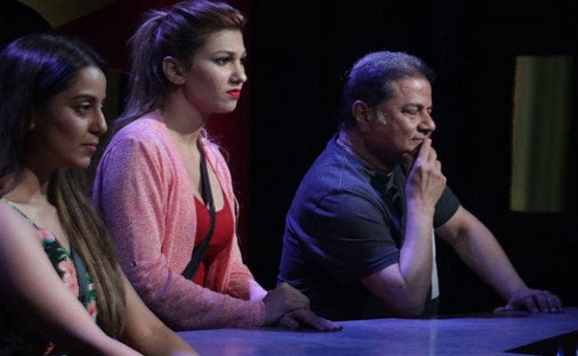 Bigg Boss 12: अनूप जलोटा-जसलीन के रिश्‍ते पर उठे सवाल, बिहार के छोरे ने सुनाई खरी-खोटी