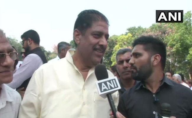दुष्यंत बने डिप्टी सीएम तो बोले पिता अजय चौटाला- एक पिता के लिए इससे बेहतर क्या होगा
