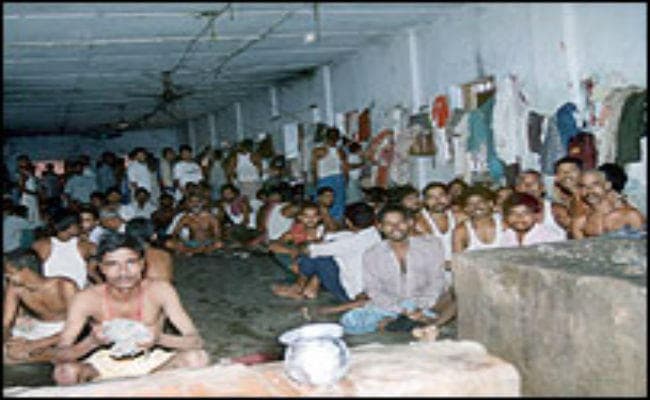 भारत की जेलों में क्षमता से अधिक कैदियों की संख्या बनी है समस्या का सबब, यूपी में हालत ज्यादा खस्ता