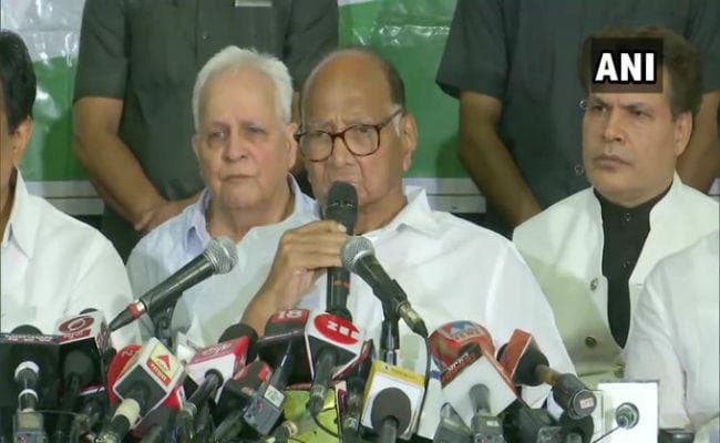 महाराष्‍ट्र में किसकी सरकार ? NCP चीफ शरद पवार ने बढ़ा दिया और सस्पेंस