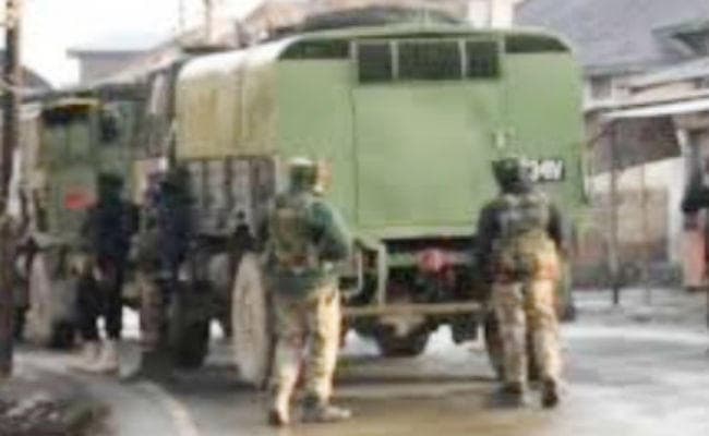 जम्मू-कश्मीर : अखनूर में गुजर रहा था सेना का वाहन, ब्‍लास्‍ट में एक जवान शहीद, दो घायल