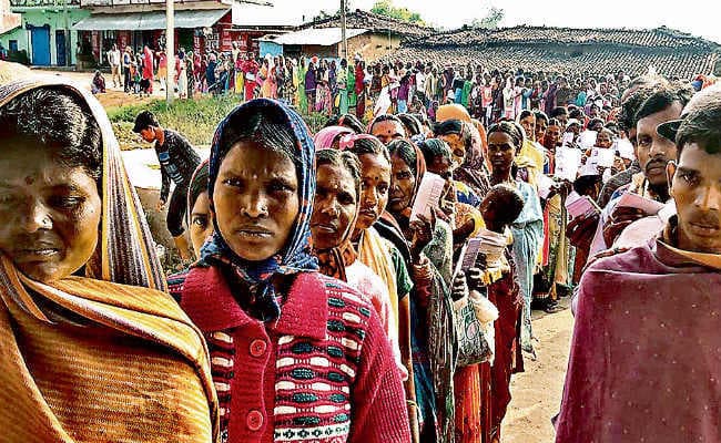 लातेहार विधानसभा सीट : दिन चढ़ने के साथ ही बढ़ती गयी मतदान की गति