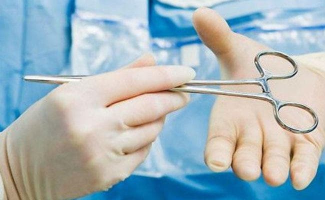 कैमूर : महिला के पेट में कैंची छोड़ने वाली डॉक्टर पर छह लाख का जुर्माना