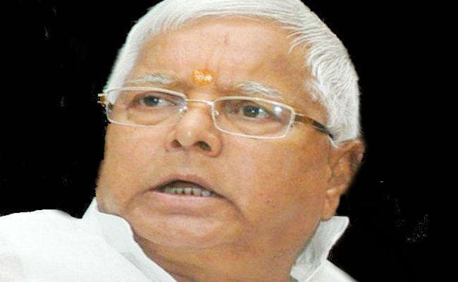 सवर्ण आरक्षण लागू होने पर निकला विज्ञापन, लालू का ट्वीट- मनुवादियों ने चोर दरवाजे से खत्म किया आरक्षण