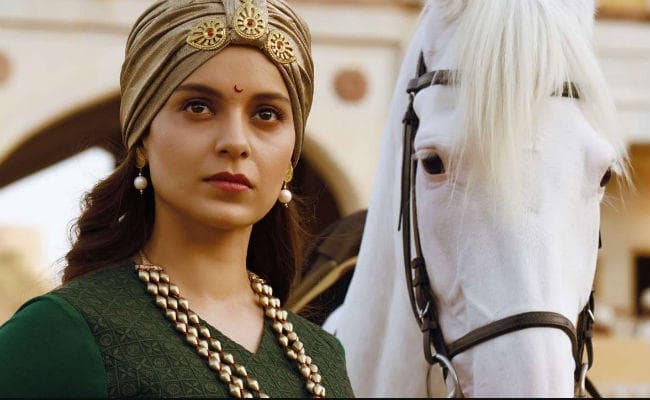 Manikarnika: युद्ध के मैदान में कंगना दौड़ा रहीं थीं नकली घोड़ा, जमकर हो रहीं ट्रोल...